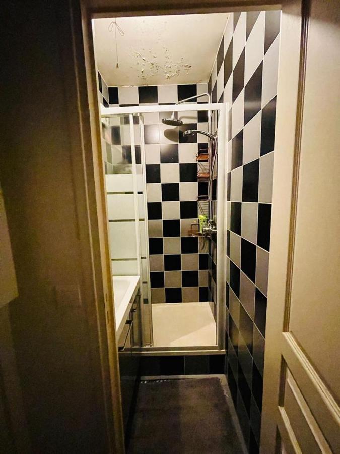 Appartement En Plein Coeur Du 10Eme Et Proche De Plusieurs Gares Paris Exterior foto